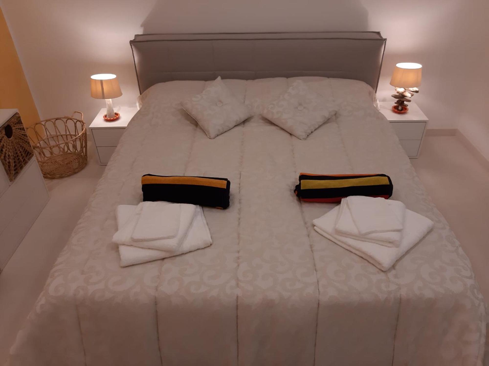 Ch Exclusive Apartments Cefalu Phòng bức ảnh